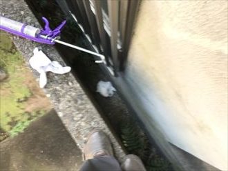 コーキングガンを使用