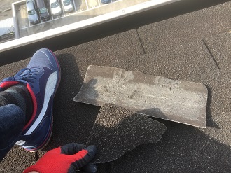 剥がれてしまったシングル材