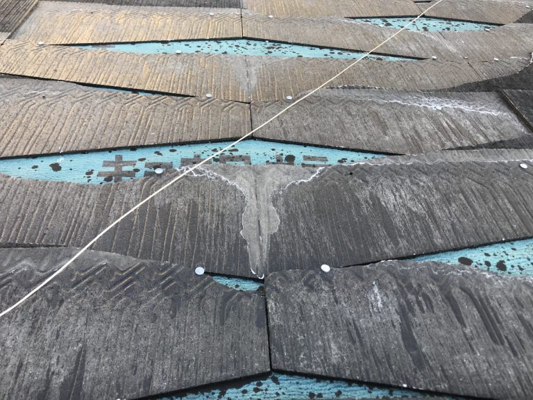 割れたスレート