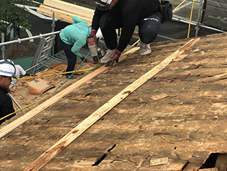 屋根葺き替え