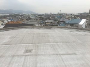 経年劣化が激しい屋上のシート防水