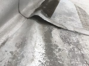 浮きの見られるシート防水