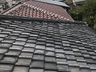 いぶし瓦点検の様子