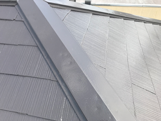 撤去前の棟板金