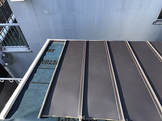 ガルバリウム鋼板の敷設