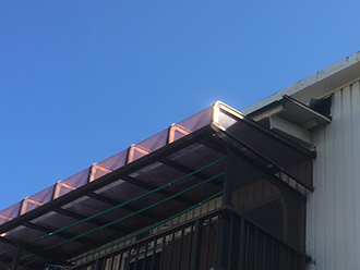 ベランダ庇の修繕調査