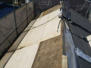 野地板重ね張り