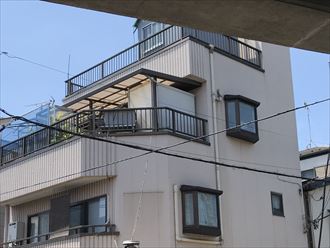 4階建ての建物