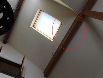 天窓周辺での雨漏り