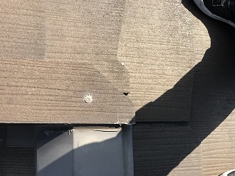 欠けたスレート屋根