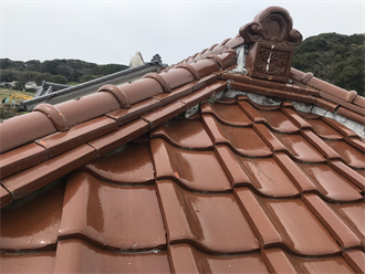 瓦屋根での雨漏り点検