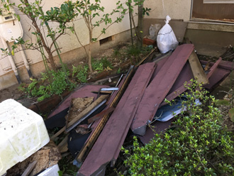 愛甲郡愛川町中津で風による棟板金と屋根材の飛散から屋根部分葺き替え工事をご提案