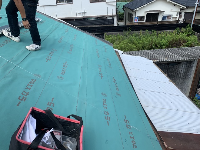 屋根の防水紙