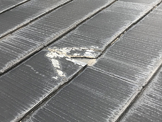 スレートの補修部分が再びわれている