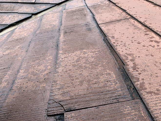 外れかけたスレート