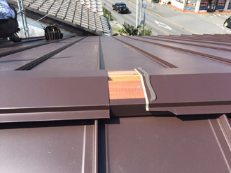 棟板金設置