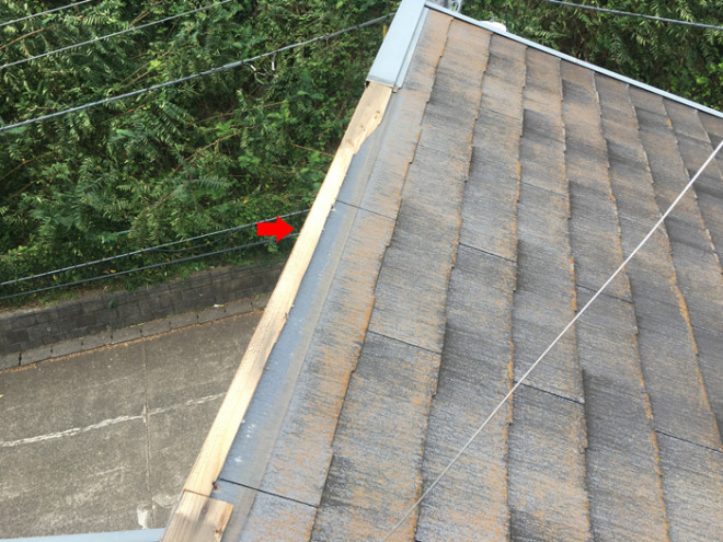 川崎市多摩区宿河原の片流れ屋根が強風で棟板金飛散