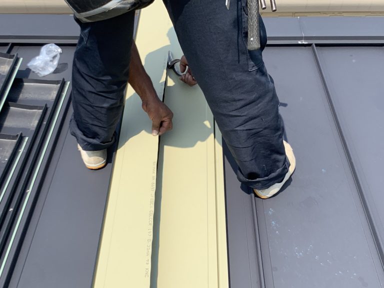 板金の長さを調整します