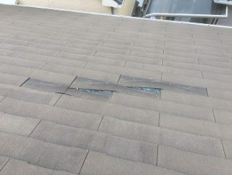 スレート屋根材の破損が酷い