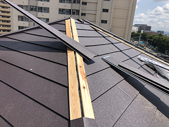 棟板金取り付け