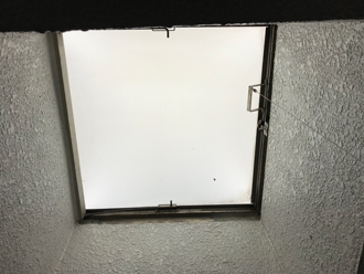 天窓を内部からの状況