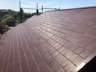 雨漏りを起こしたスレート屋根