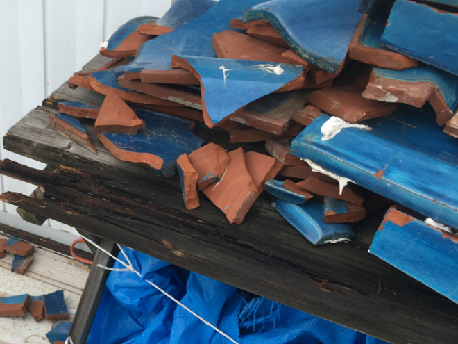 西多摩郡日の出町平井で防水紙の劣化と瓦が外れによる雨漏り