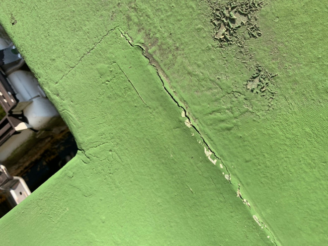 シート防水　ひび割れ