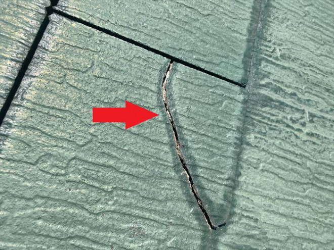 スレートのひび割れ