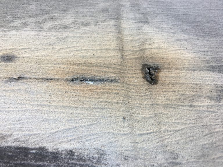 破れたシート防水