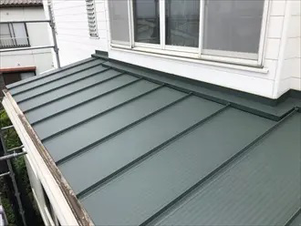 立平葺きの屋根