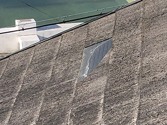 飛散したスレート