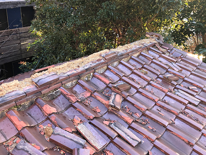 吹田市で雨養生もお任せください！台風・豪雨被害の応急処置にも迅速に伺います