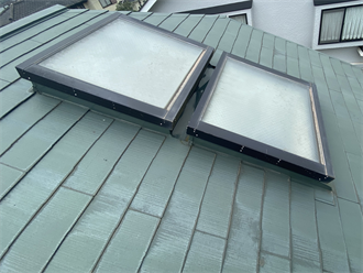 天窓が設置された屋根
