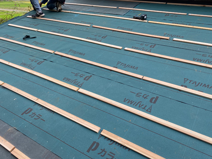 防水シート（ルーフィング）の施工