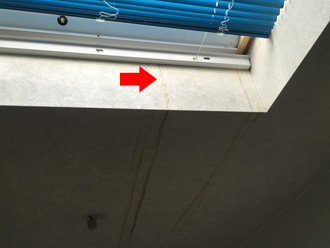 天窓に雨漏りがある