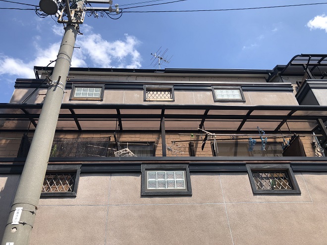 雨樋が外れたお住まい