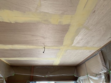 コンパネ、パテ塗り