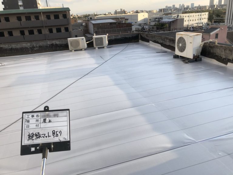 かぶせ工法によるシート防水工事