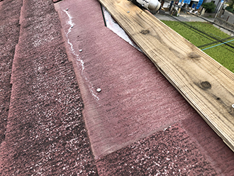 屋根材がなくなった部分