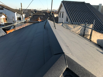 スーパーガルテクトへの屋根葺き替え工事完了