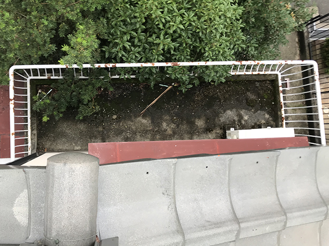 雨漏りを起こしたバルコニーの様子