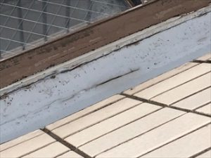 外壁と庇の取り合い