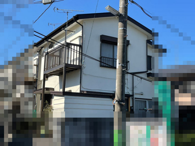 2階から雨漏りが起きているというお住まいを調査