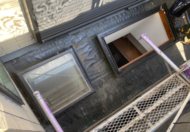 一階のトップライトでも雨漏りが起こっていました。