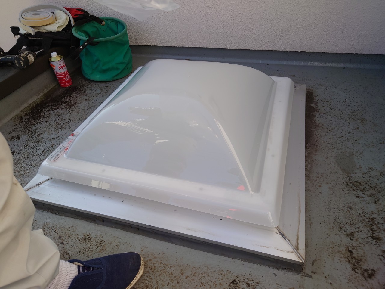 新しいポリカドームの設置