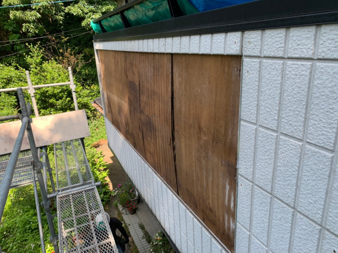 守山区で外壁を撤去