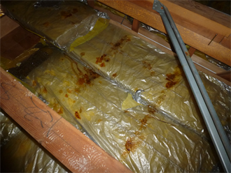 断熱材への雨漏り