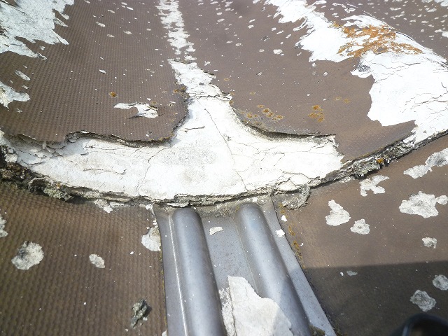 雪止め付近の瓦の様子