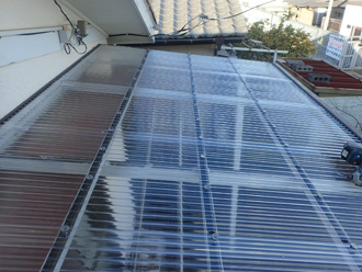 ベランダ屋根の波板工事
